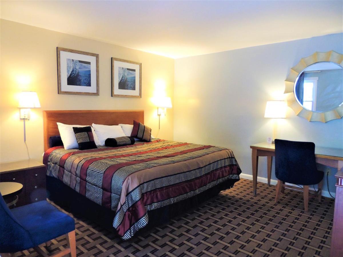 Windsor Motel Groton Bagian luar foto