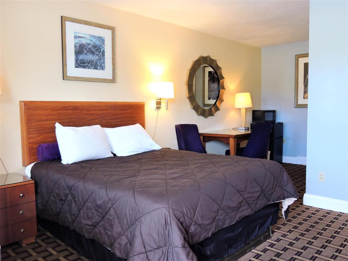 Windsor Motel Groton Bagian luar foto